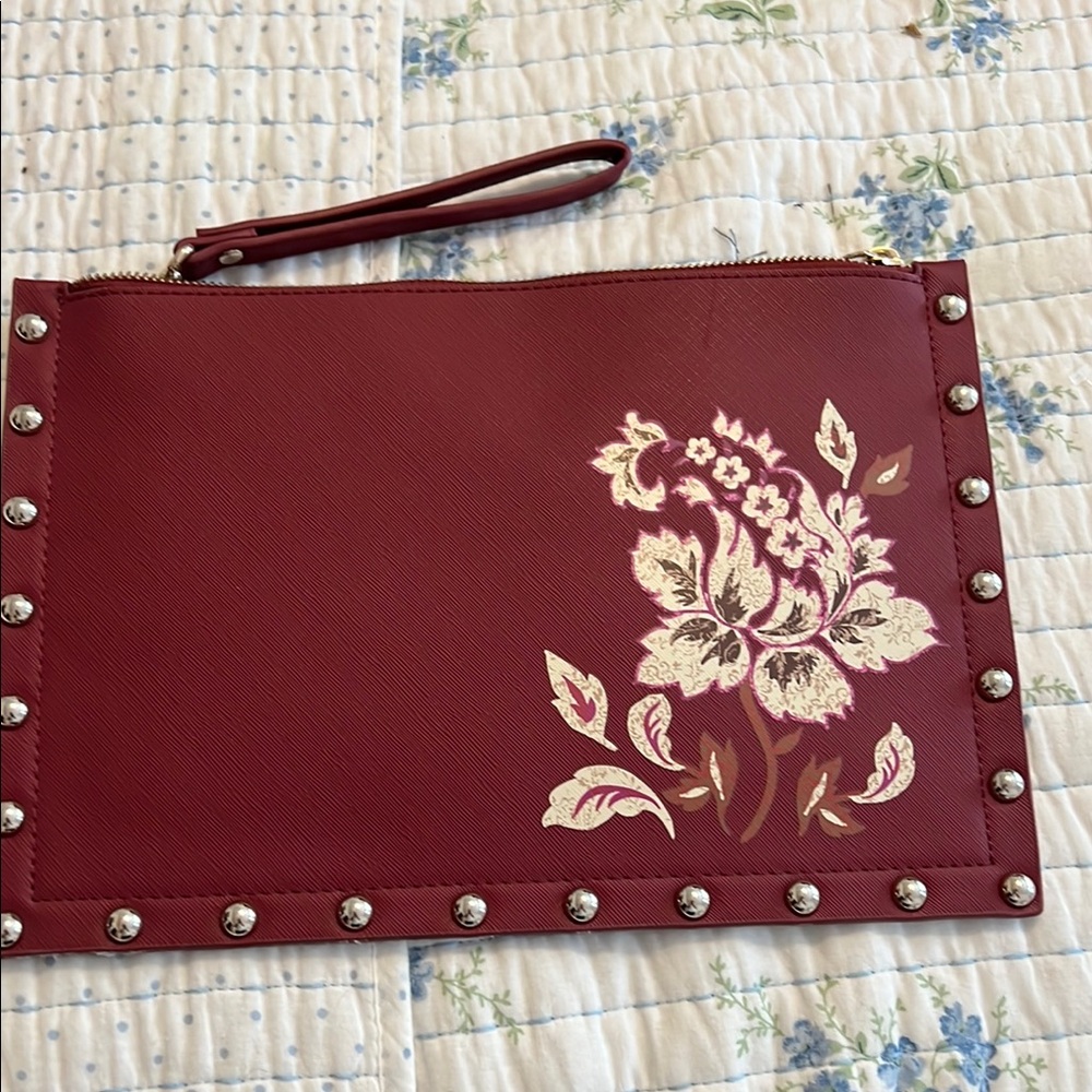 NWOT White House Black Market clutch